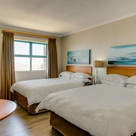 Protea Hotel By Marriott Cape Town Tyger Valley Белвил Екстериор снимка