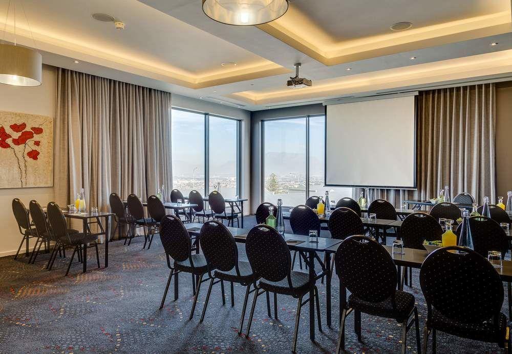 Protea Hotel By Marriott Cape Town Tyger Valley Белвил Екстериор снимка